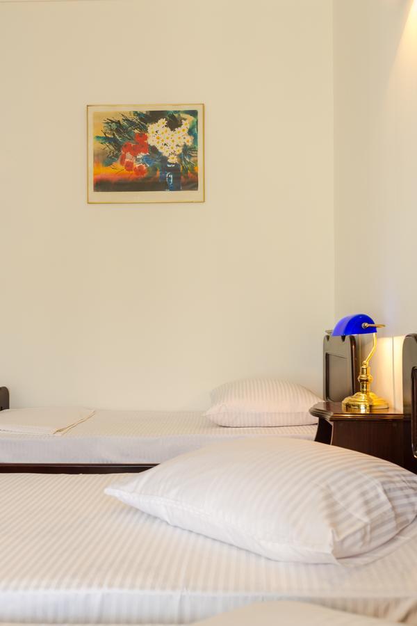 Hotel Simpatia Kobuleti Bagian luar foto