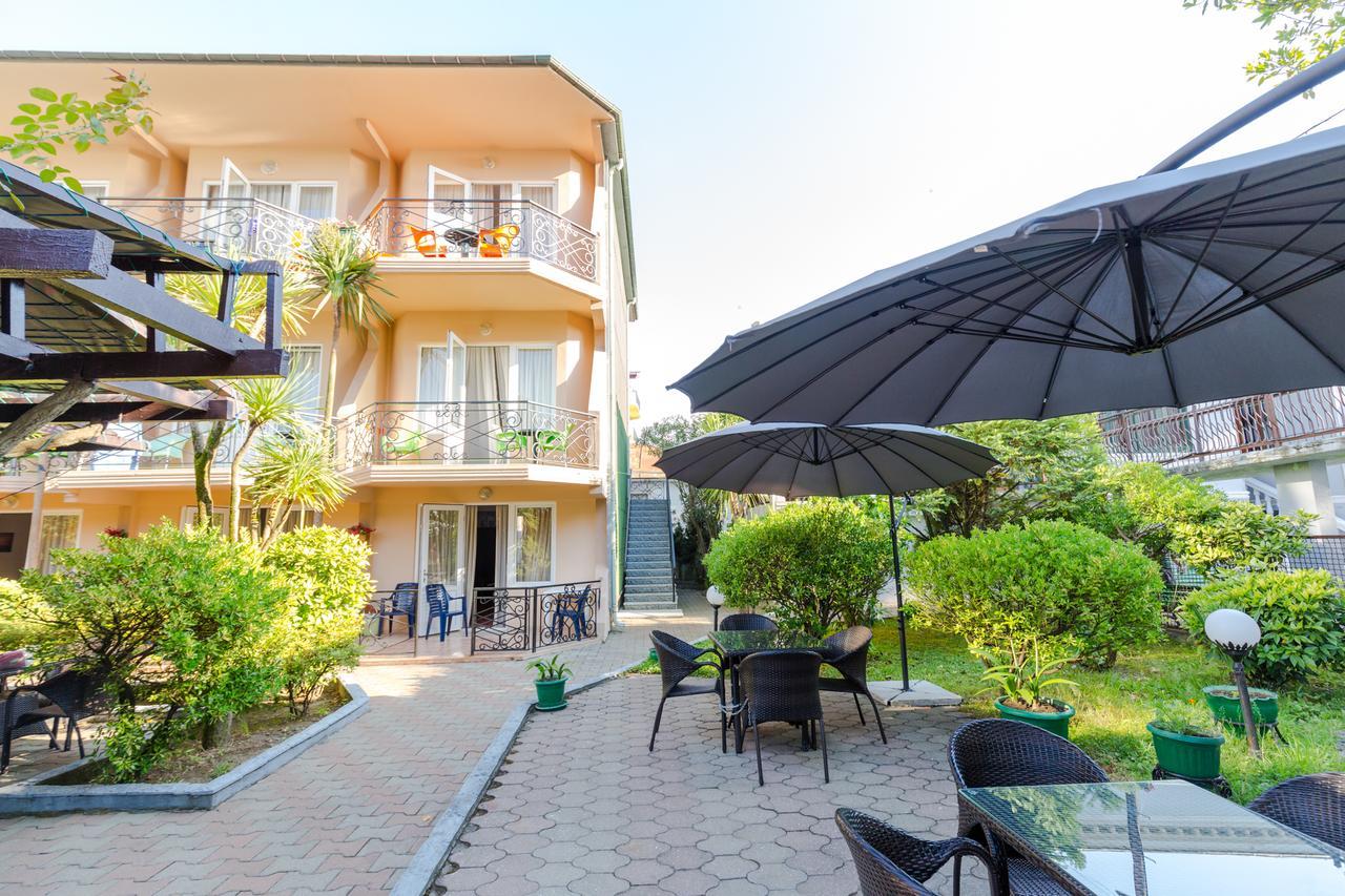 Hotel Simpatia Kobuleti Bagian luar foto